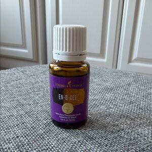 Young Living 15ml EN-R-GEE Essential Oil - Purple and White